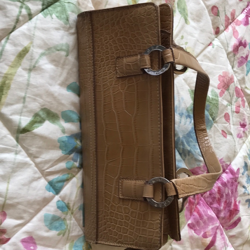 Hand bag